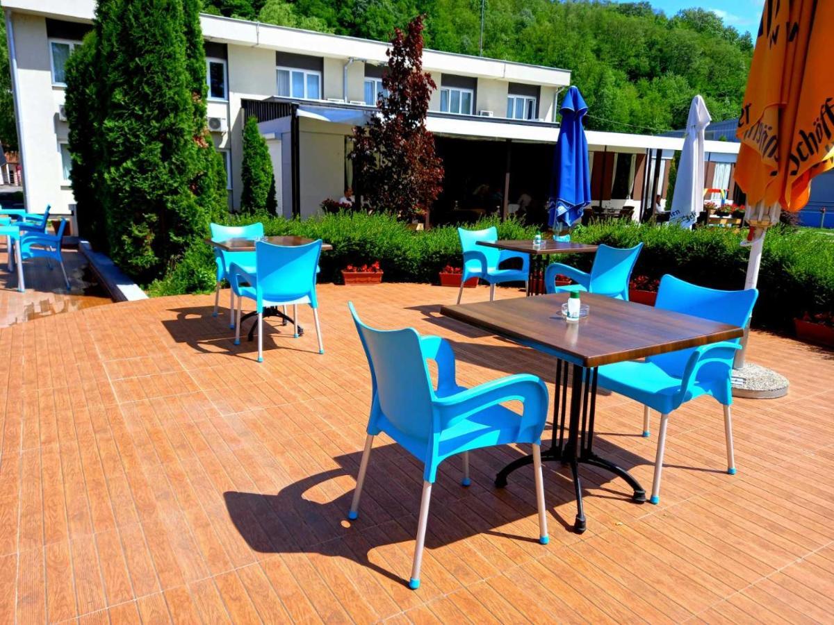 Hotel Drinska Lasta Ljubovija Ngoại thất bức ảnh