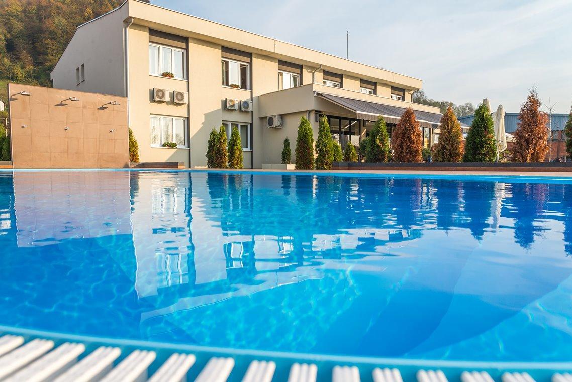 Hotel Drinska Lasta Ljubovija Ngoại thất bức ảnh